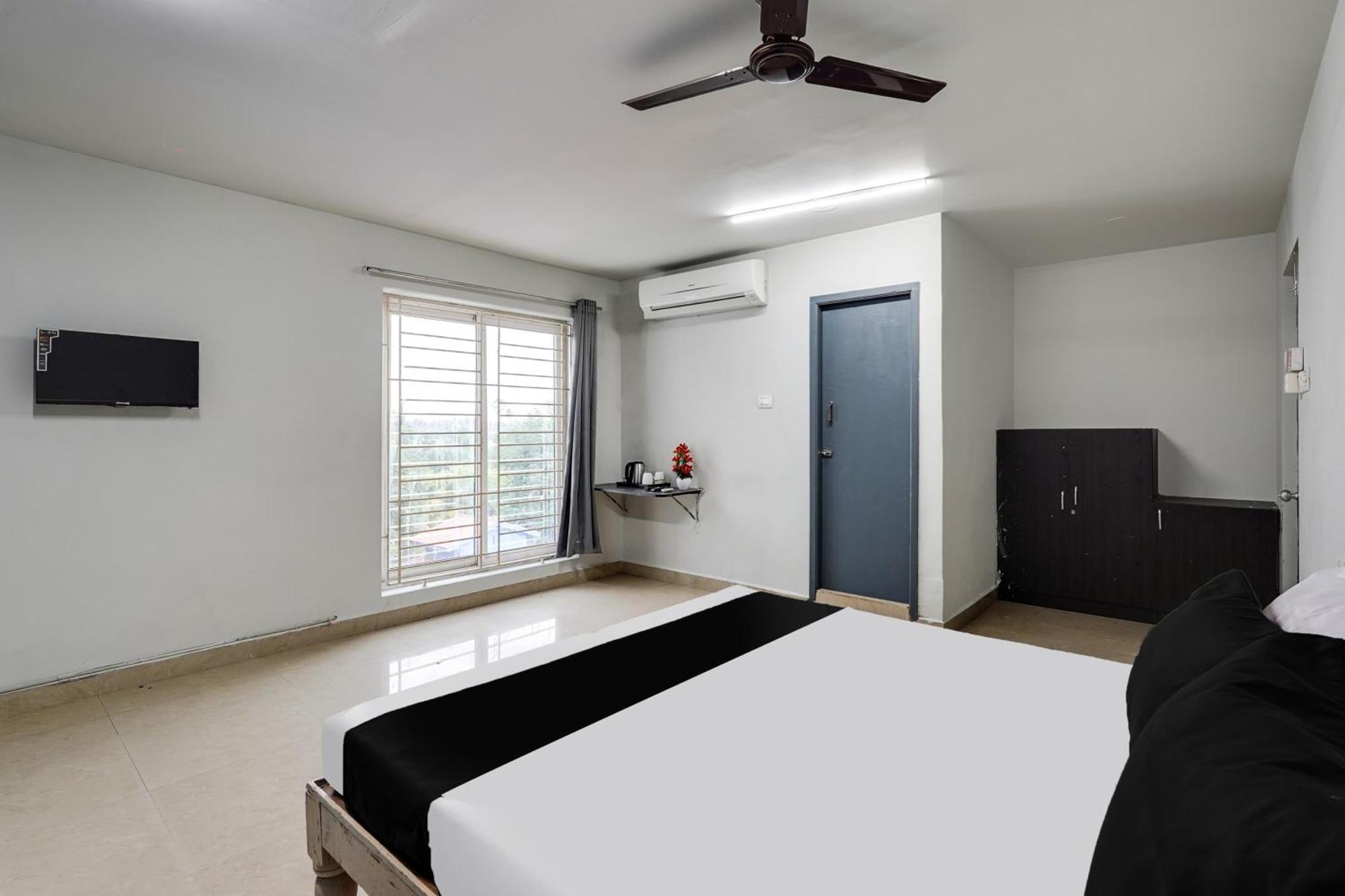 Hotel Super O Ecr Near Nemmeli Formerly Gvs Homes 4*