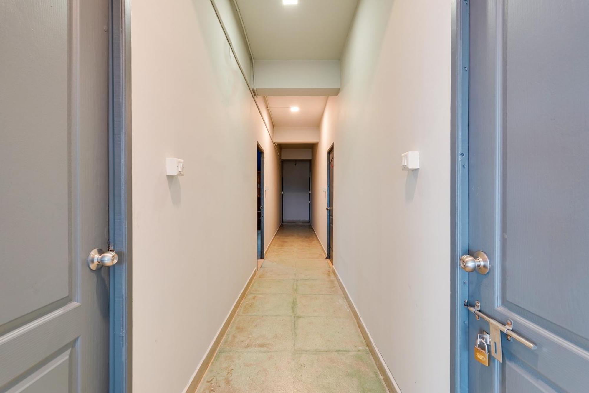 Hotel Super O Ecr Near Nemmeli Formerly Gvs Homes 4*
